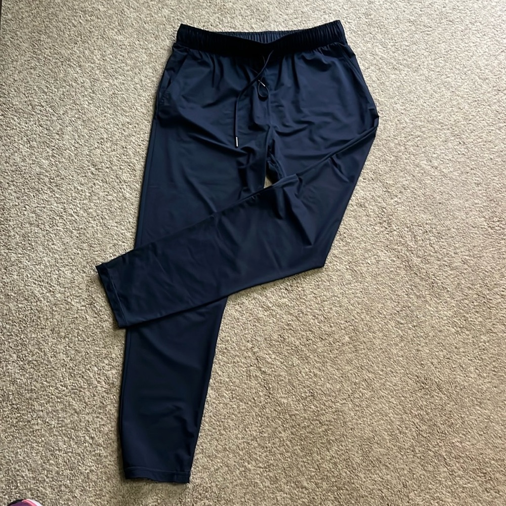 New without tags Zyia active joggers. Size medium ❤️